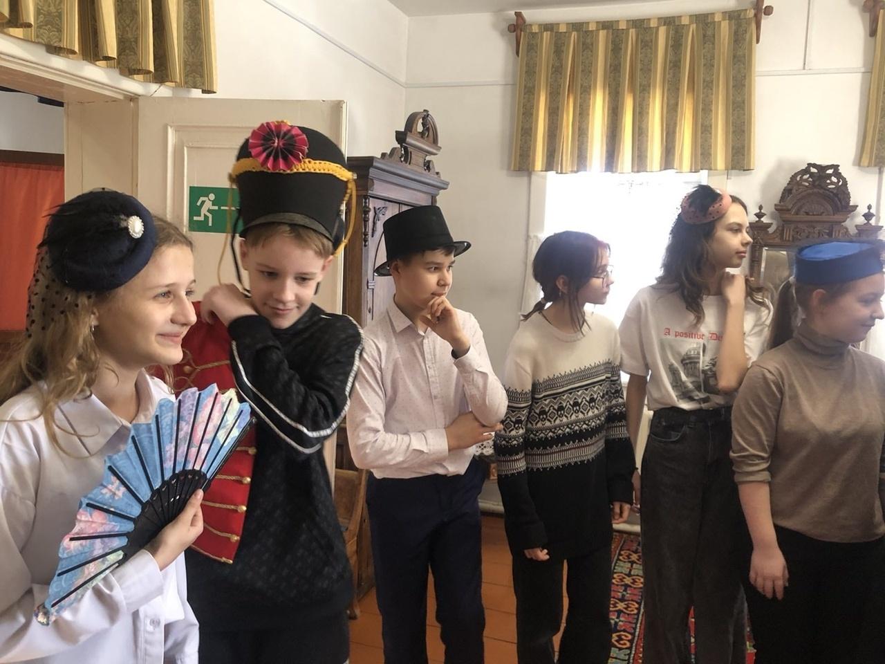 Программа «Какая радость, будет бал!»